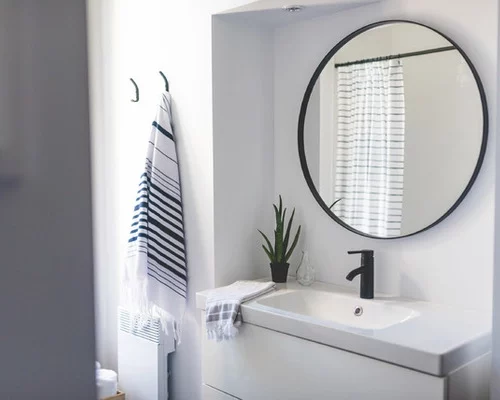12 Features That Bring Summery Goodness Into the Bathroom